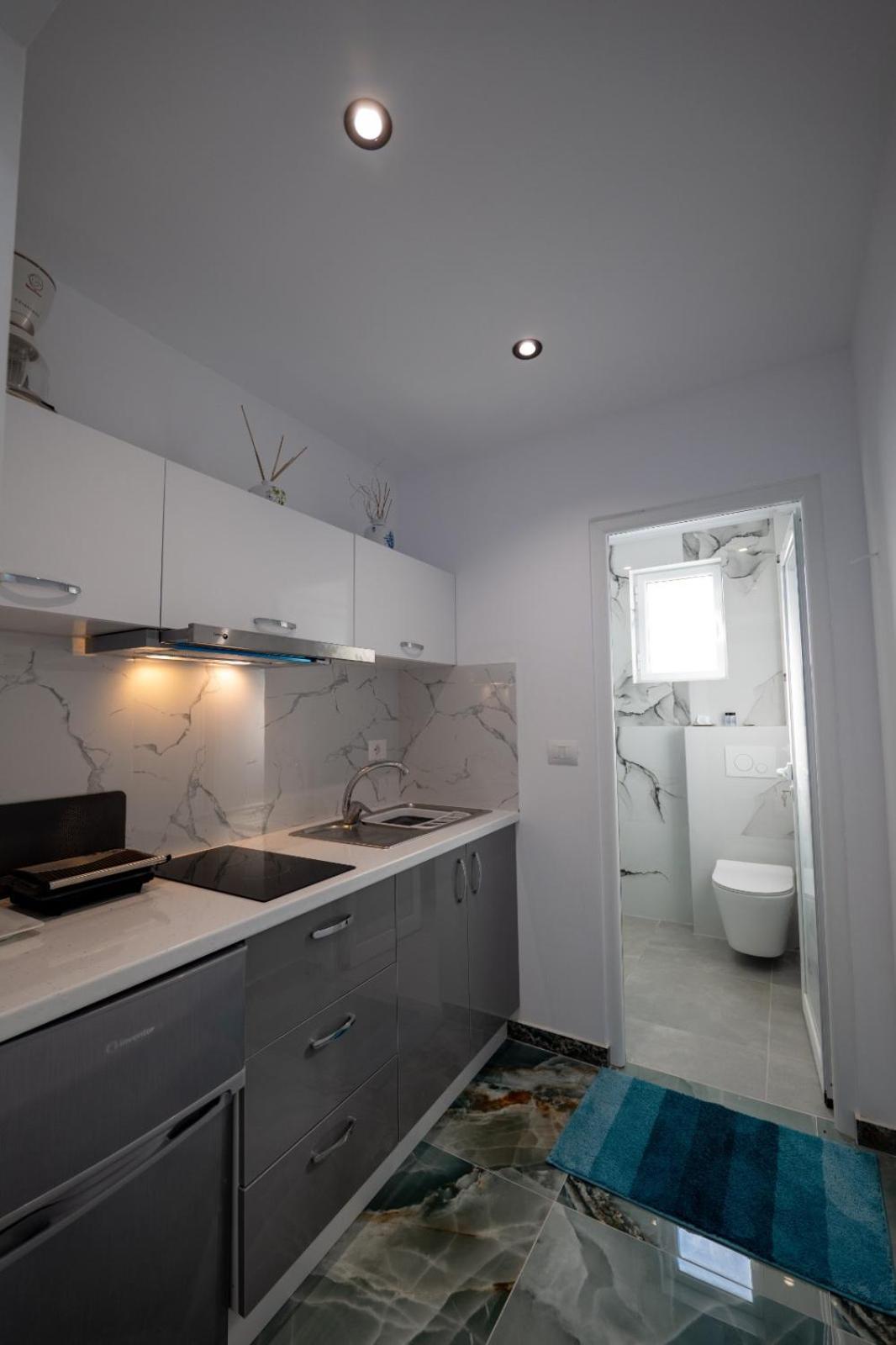 Vila Veli Brothers Sarande Exterior photo